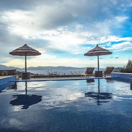 Evexia Villa Tholos  Zewnętrze zdjęcie